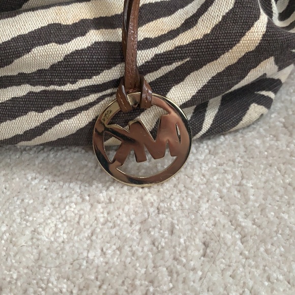 Michael Kors bag used hobo/tote - Picture 2 of 13